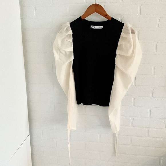 NWOT Zara Blouse Black knit body Off-White Puffy Statement Long Sleeve S - Picture 11 of 15